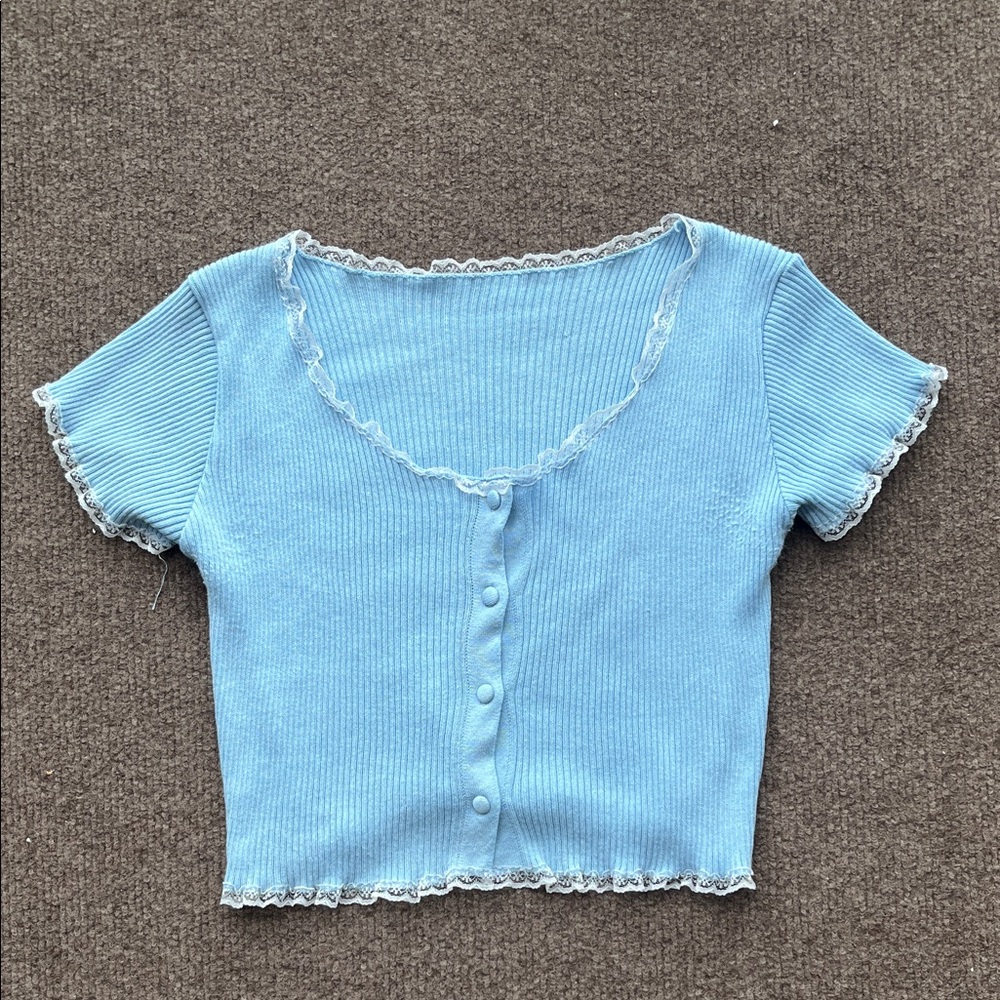 Lace-Trim Light Blue Ribbed Button-Front Crop Top